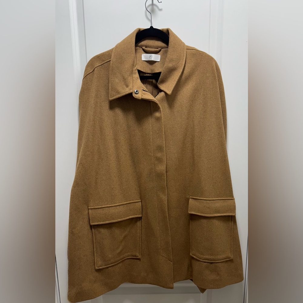 TAN wool cape with faux sleeves. Size XL (brand new)